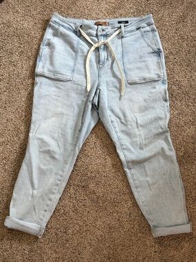Judy Blue Light Wash Denim Jogger Pants